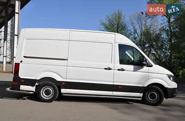 Грузовой фургон Volkswagen Crafter 2022 в 