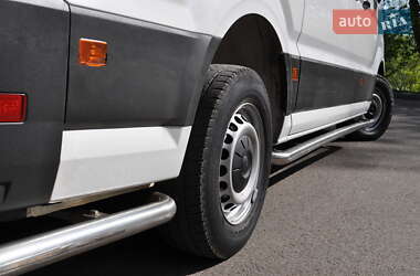 Грузовой фургон Volkswagen Crafter 2022 в 