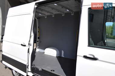 Грузовой фургон Volkswagen Crafter 2022 в 