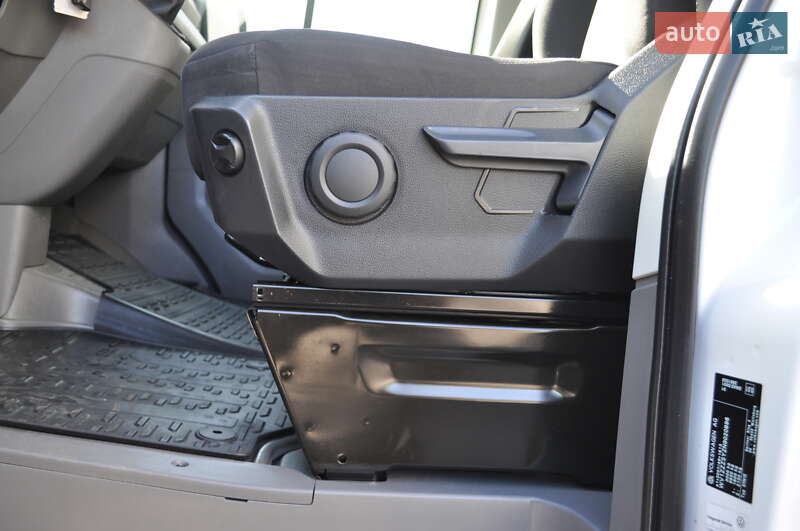 Вантажний фургон Volkswagen Crafter 2022 в Києві