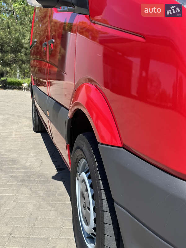 Вантажний фургон Volkswagen Crafter 2010 в Миколаєві