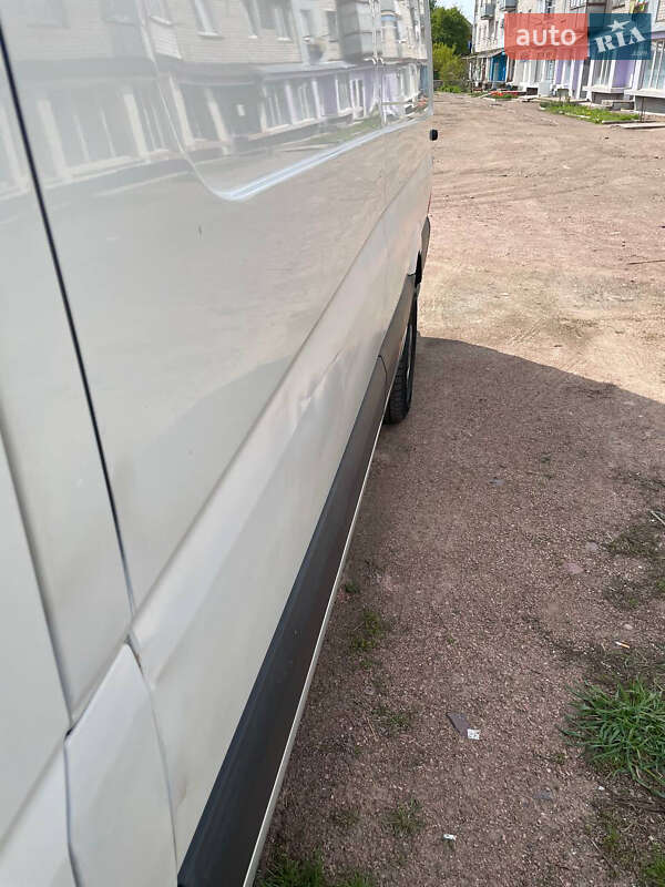 Грузовой фургон Volkswagen Crafter 2016 в Овруче