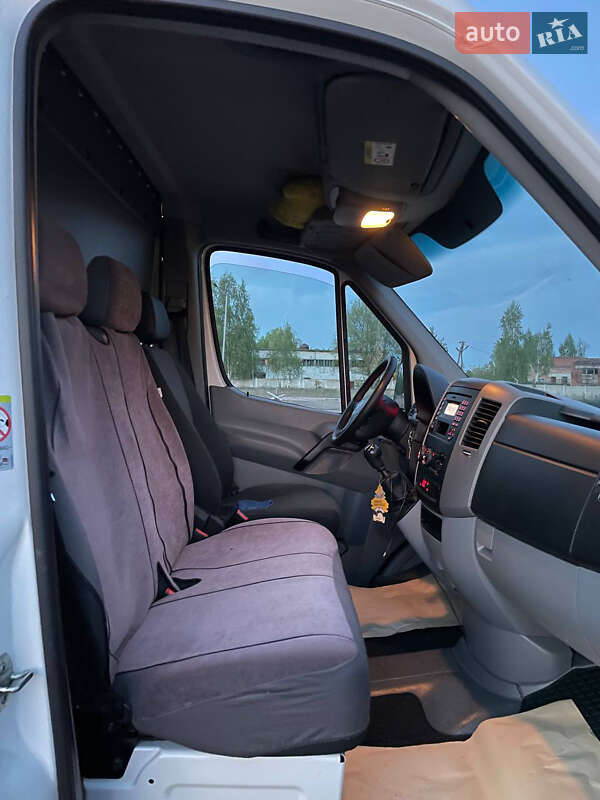 Грузовой фургон Volkswagen Crafter 2016 в Овруче