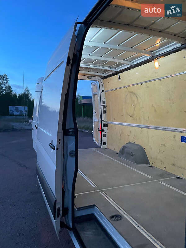 Грузовой фургон Volkswagen Crafter 2016 в Овруче