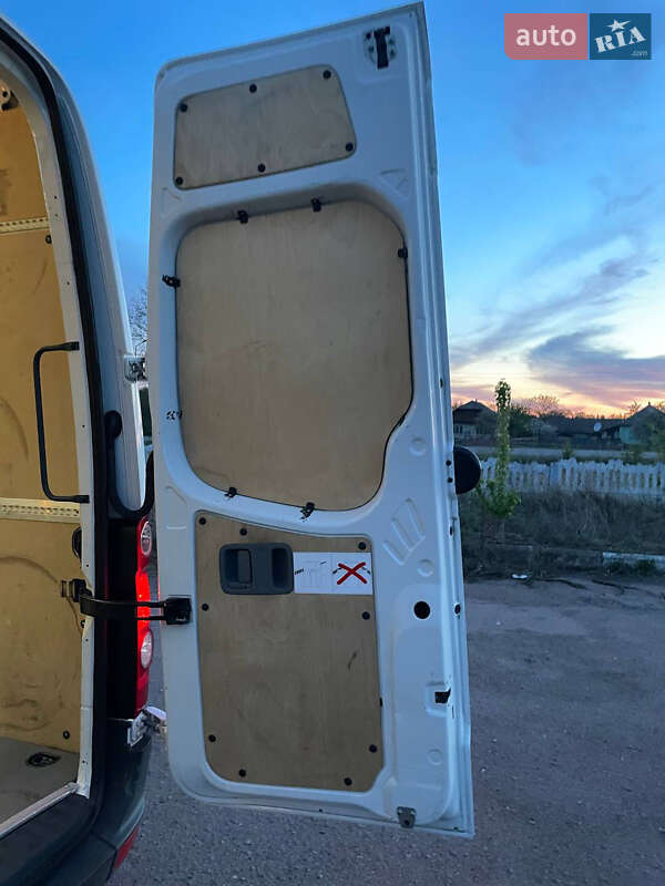 Грузовой фургон Volkswagen Crafter 2016 в Овруче