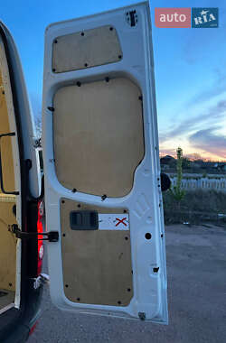 Вантажний фургон Volkswagen Crafter 2016 в 