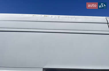Вантажний фургон Volkswagen Crafter 2011 в 