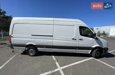 Вантажний фургон Volkswagen Crafter 2011 в 