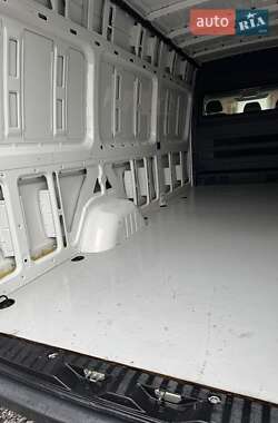 Грузовой фургон Volkswagen Crafter 2014 в 