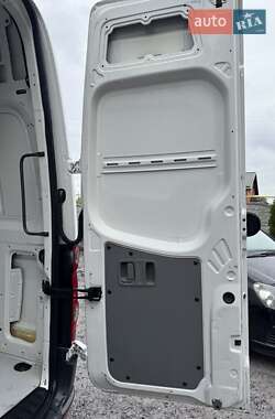 Грузовой фургон Volkswagen Crafter 2014 в 