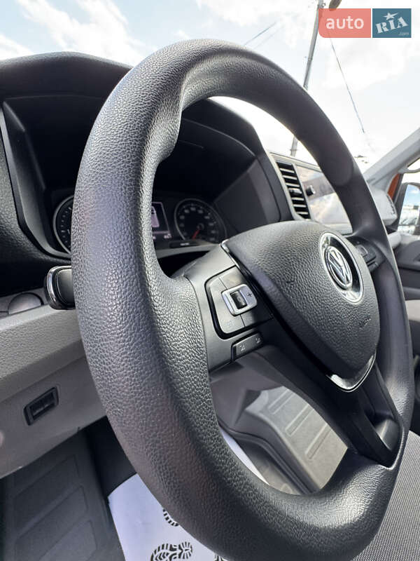 Вантажний фургон Volkswagen Crafter 2021 в Києві