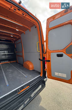Грузовой фургон Volkswagen Crafter 2021 в 