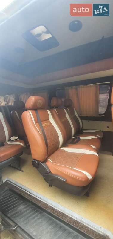 Микроавтобус Volkswagen Crafter 2007 в Черновцах