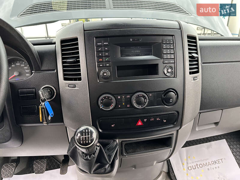 Самоскид Volkswagen Crafter 2016 в Рівному