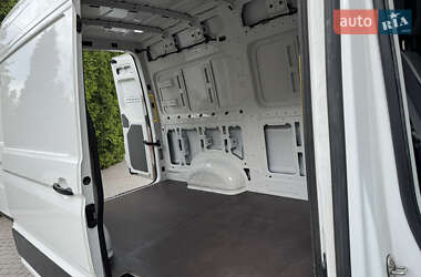 Вантажний фургон Volkswagen Crafter 2020 в 