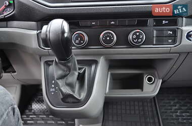 Вантажний фургон Volkswagen Crafter 2020 в 