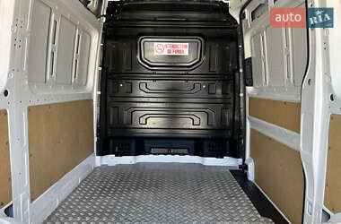 Грузопассажирский фургон Volkswagen Crafter 2021 в 