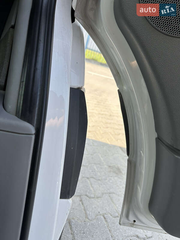 Другие автобусы Volkswagen Crafter 2013 в Черновцах