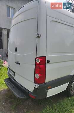 Грузовой фургон Volkswagen Crafter 2012 в 