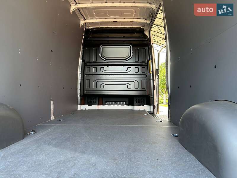 Грузовой фургон Volkswagen Crafter 2023 в Киеве