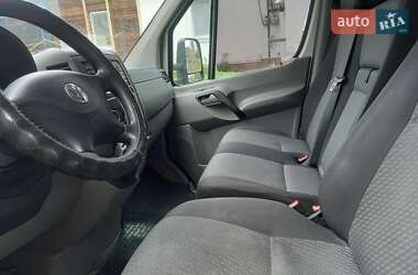 Грузовой фургон Volkswagen Crafter 2012 в 