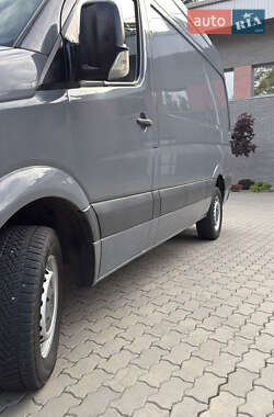 Грузовой фургон Volkswagen Crafter 2016 в 