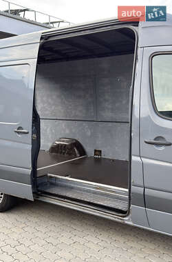 Грузовой фургон Volkswagen Crafter 2016 в 