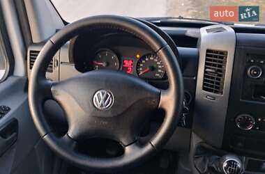 Туристический / Междугородний автобус Volkswagen Crafter 2012 в 