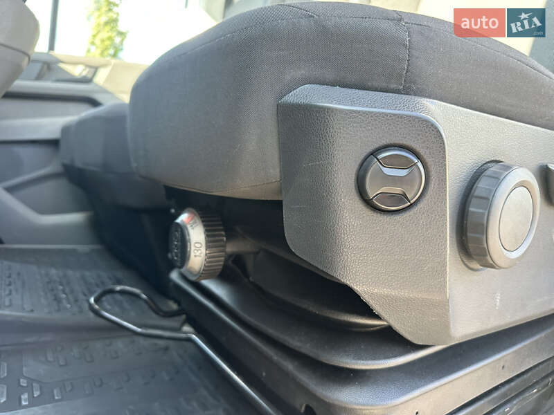 Вантажний фургон Volkswagen Crafter 2017 в Житомирі
