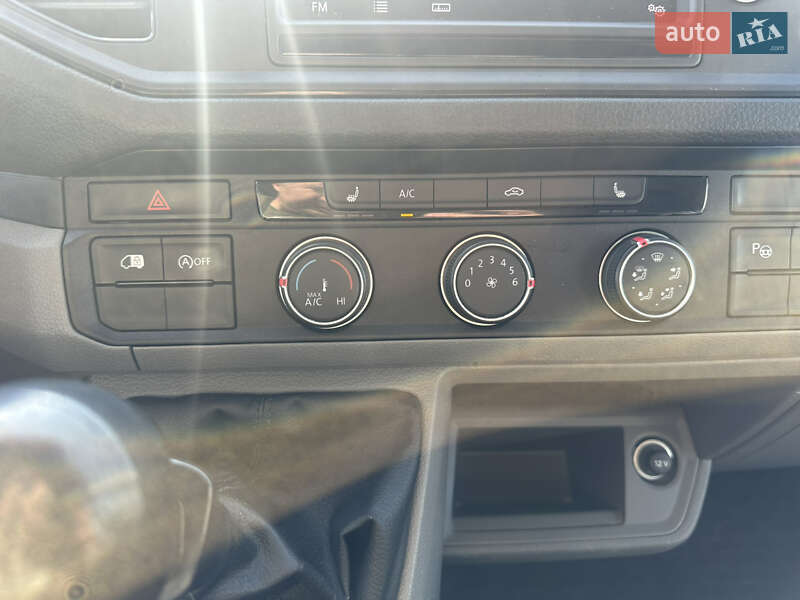Вантажний фургон Volkswagen Crafter 2017 в Житомирі