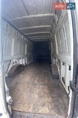 Грузовой фургон Volkswagen Crafter 2009 в 