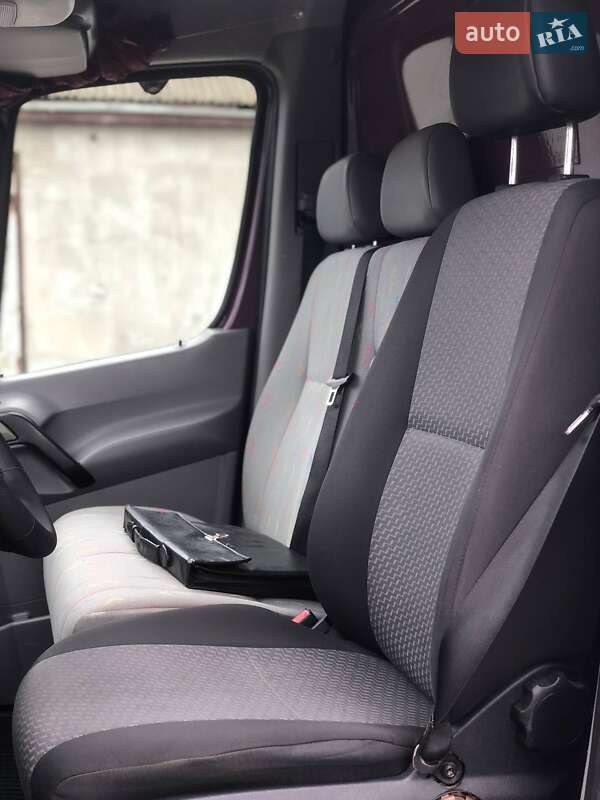 Грузовой фургон Volkswagen Crafter 2013 в Ковеле