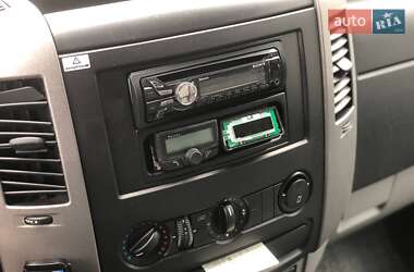 Грузовой фургон Volkswagen Crafter 2013 в 