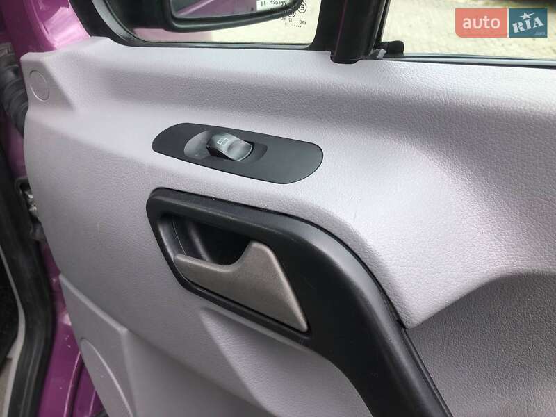 Грузовой фургон Volkswagen Crafter 2013 в Ковеле