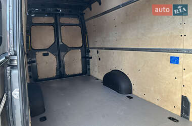 Грузовой фургон Volkswagen Crafter 2020 в 