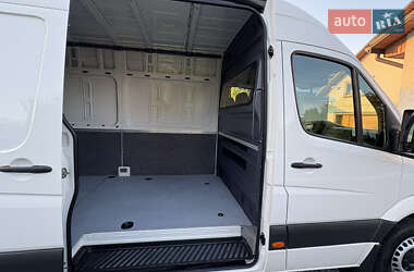 Грузовой фургон Volkswagen Crafter 2016 в 