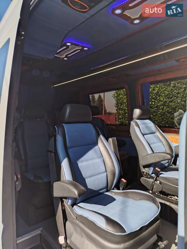 Микроавтобус Volkswagen Crafter 2012 в Мукачево
