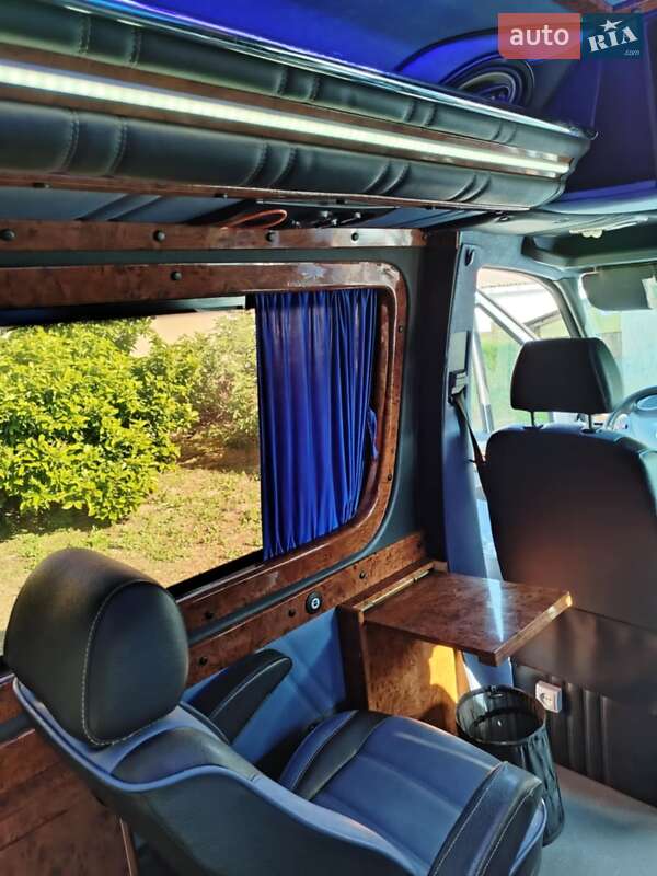 Микроавтобус Volkswagen Crafter 2012 в Мукачево