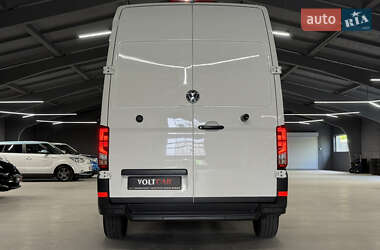 Грузовой фургон Volkswagen Crafter 2020 в 