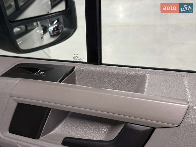 Вантажний фургон Volkswagen Crafter 2020 в Володимирі