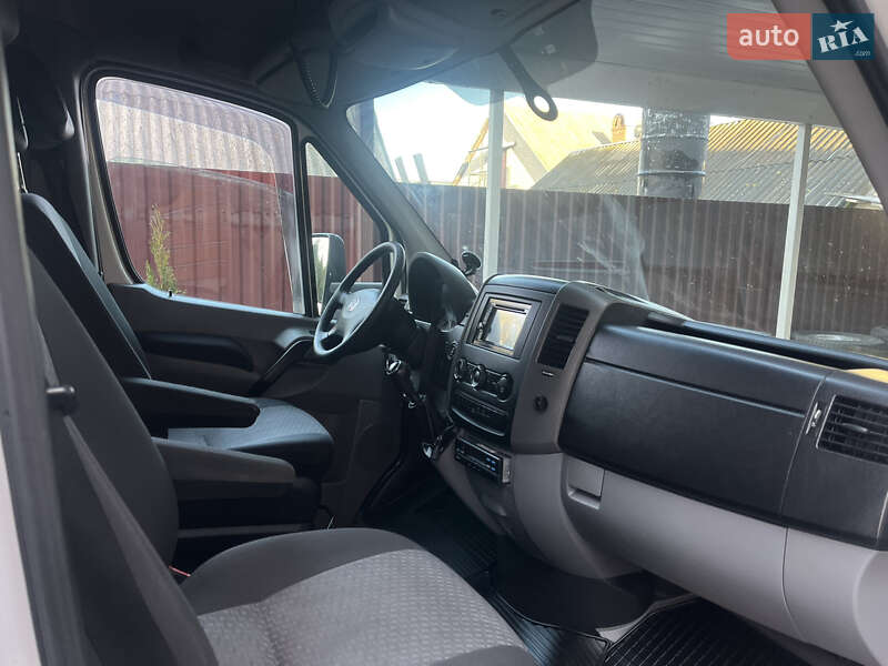 Автовоз Volkswagen Crafter 2013 в Луцке