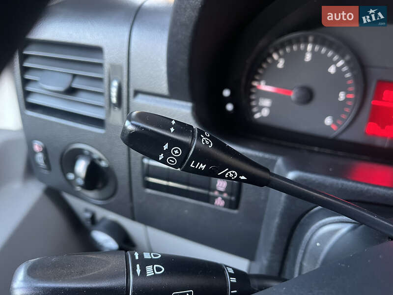 Автовоз Volkswagen Crafter 2013 в Луцке