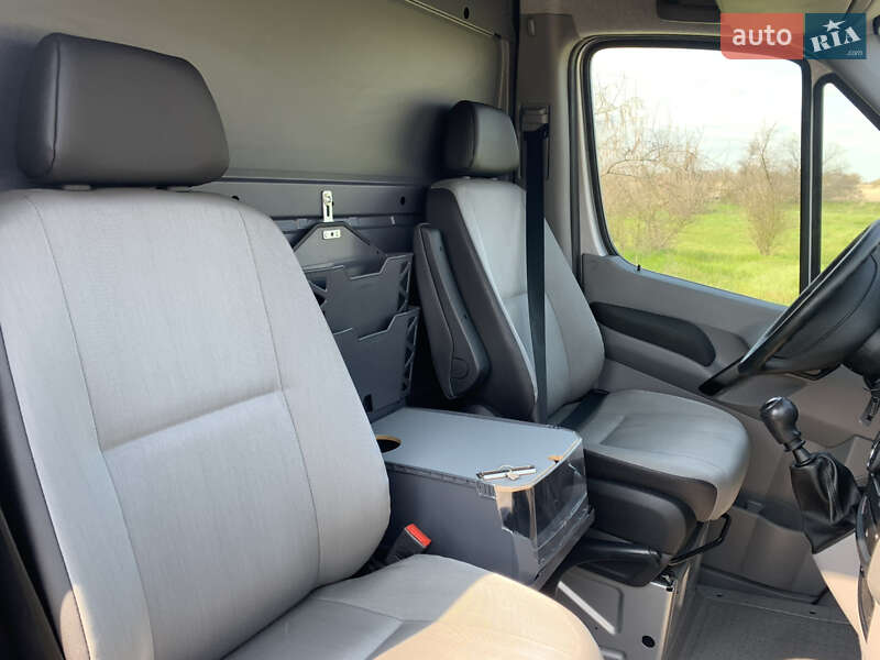 Микроавтобус Volkswagen Crafter 2016 в Киеве