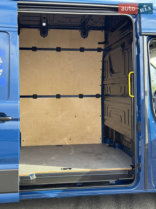 Вантажний фургон Volkswagen Crafter 2019 в Рівному