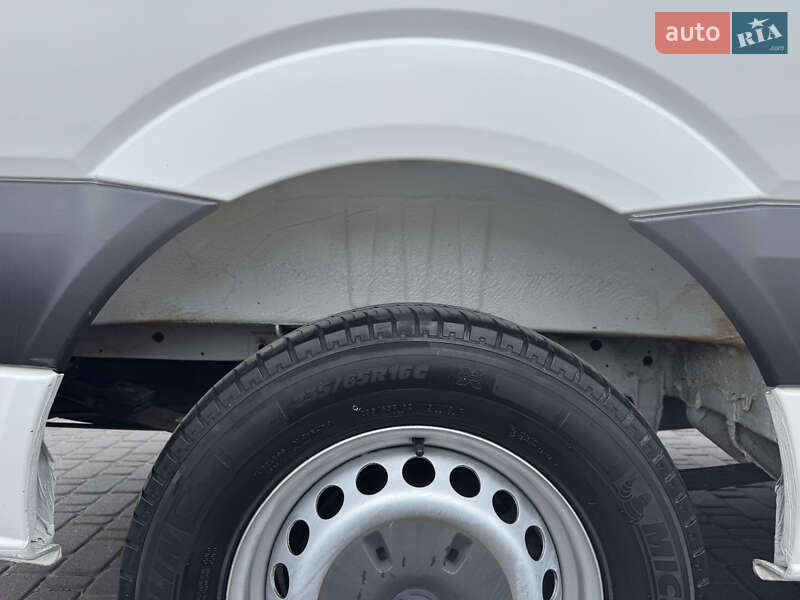 Мікроавтобус Volkswagen Crafter 2015 в Києві