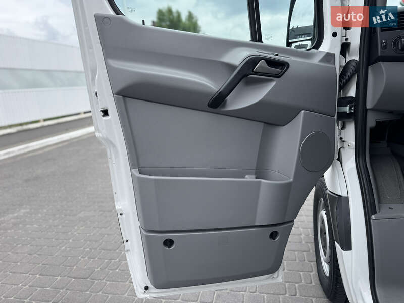 Мікроавтобус Volkswagen Crafter 2015 в Києві