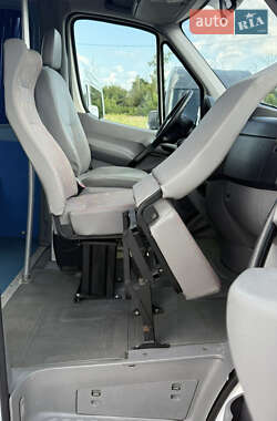 Туристичний / Міжміський автобус Volkswagen Crafter 2009 в 