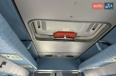 Туристичний / Міжміський автобус Volkswagen Crafter 2009 в 