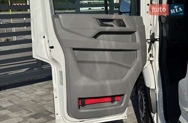 Грузопассажирский фургон Volkswagen Crafter 2021 в 