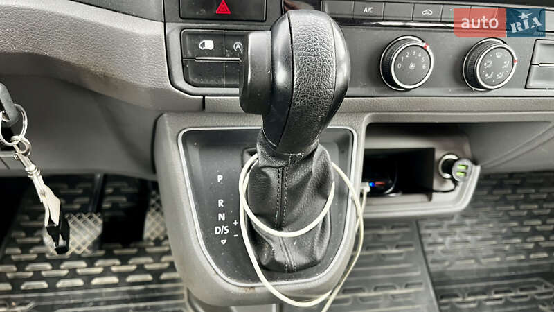 Микроавтобус Volkswagen Crafter 2017 в Мукачево